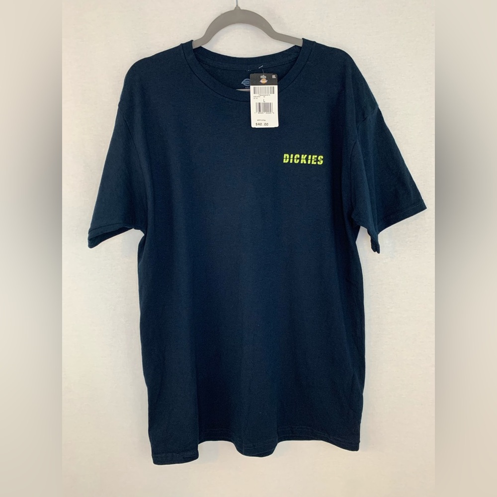 NEW! Dickies men large shirt.